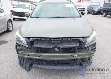 2015 Subaru Outback 2.5I Limited z USA, uszkodzony, nr VIN 4S4BSBNC8F3298236